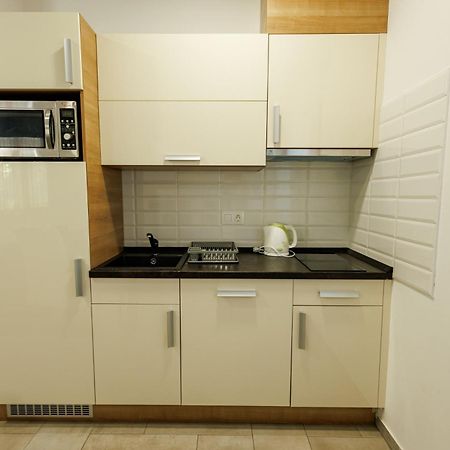 Jacht Apartmanok Balatonfured Exterior photo